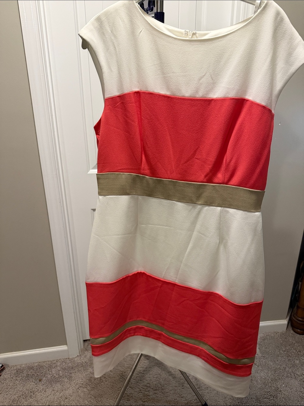 Women’s Colorblock Coral and White Sleeveless Dress
